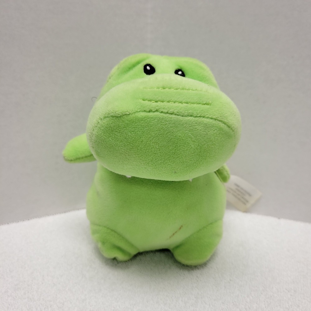 animal adventure Squeeze with Love green alligator plush
